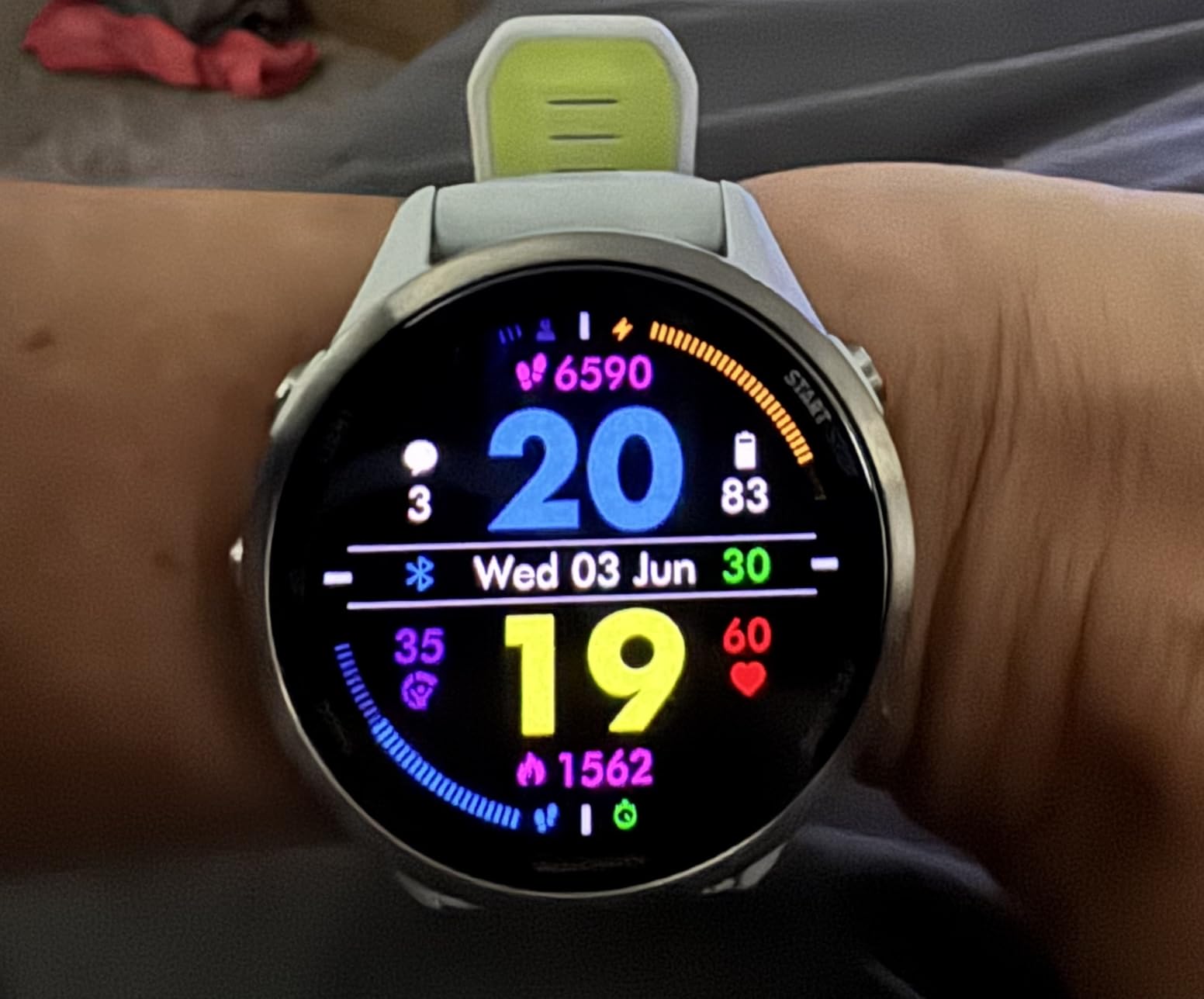 Garmin Forerunner® 970, 47mm, Carbon Gray DLC Titanium, Black/Whitestone customer photo 2