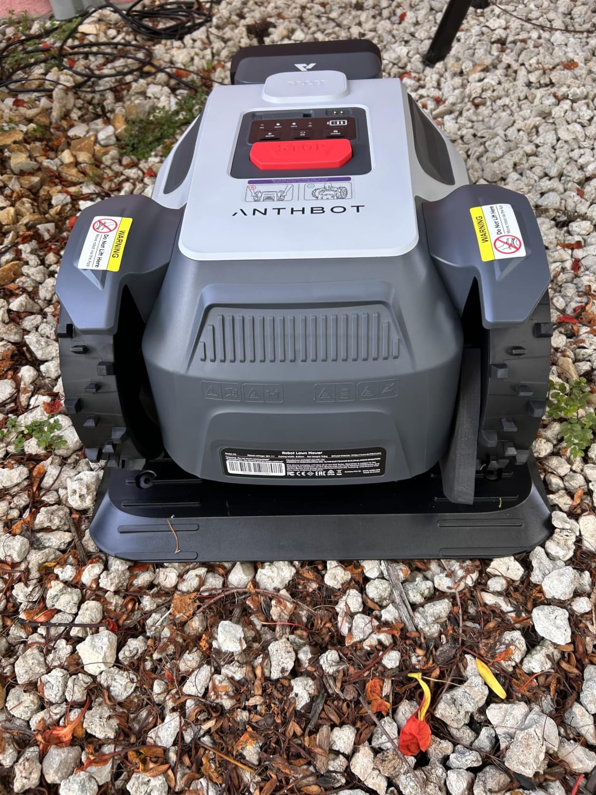 ANTHBOT M5 Robot Lawn Mower 1/8 Acre with Garage, Dual Vision+Full-Band NRTK Robotic Lawnmower, No Perimeter Wire, App Control Obstacle Avoidance, 45% Slope, Cutting Height, Multi-Zone Mapping customer photo 1
