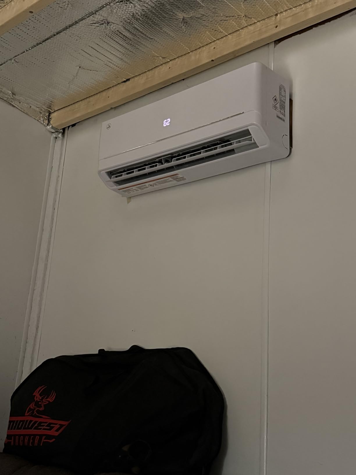 Albott 12,000 BTU Mini Split Air Conditioner and Heater SEER2 18, 115V customer photo 1