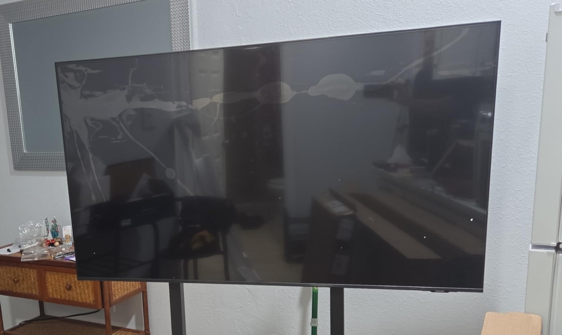 Samsung 50-Inch Class M70H Series, Mini LED, 4K, Smart TV, 2026 Model customer photo 2