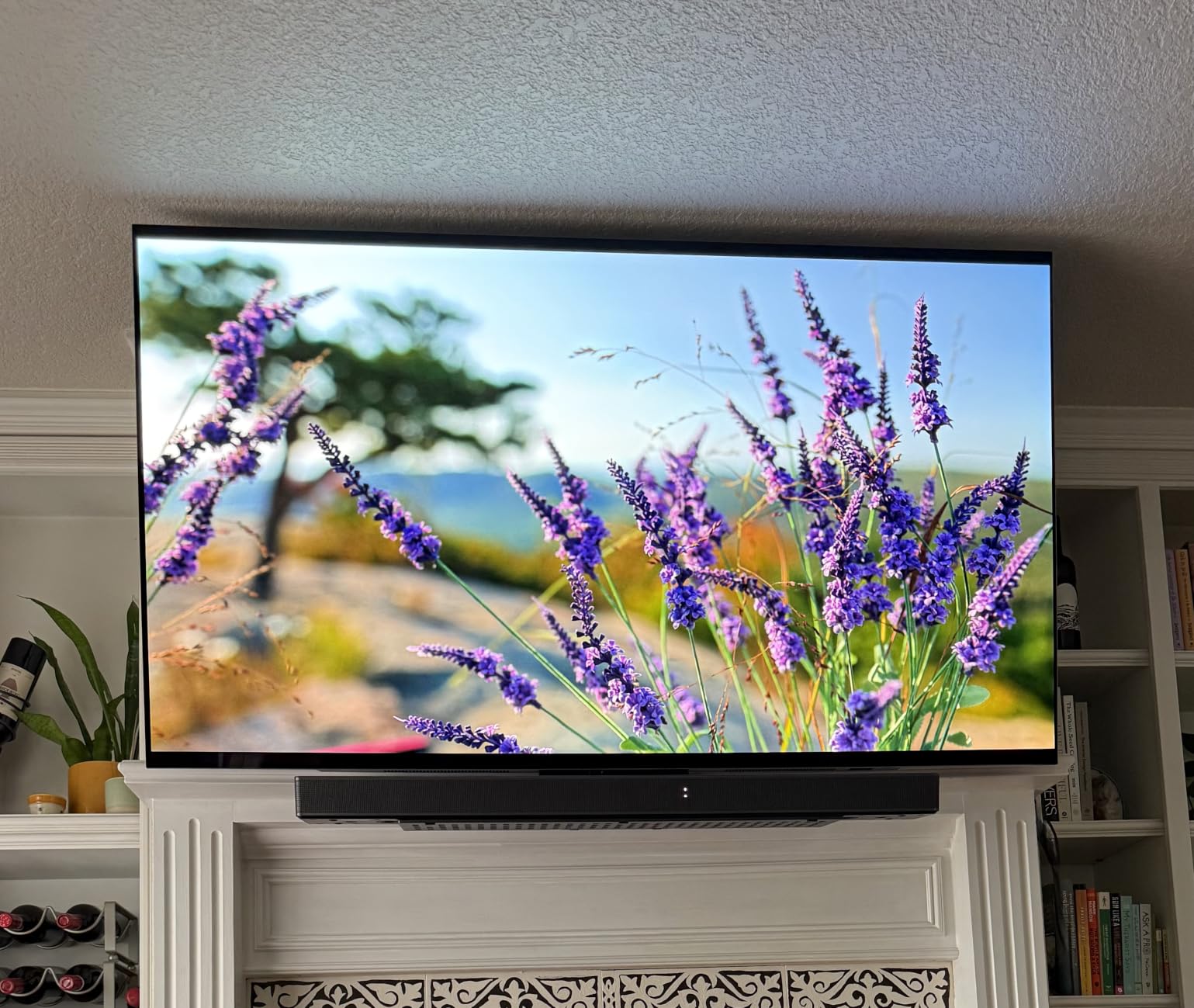 LG 77-Inch OLED evo C6 4K Smart TV, Dolby Vision & Atmos customer photo 1