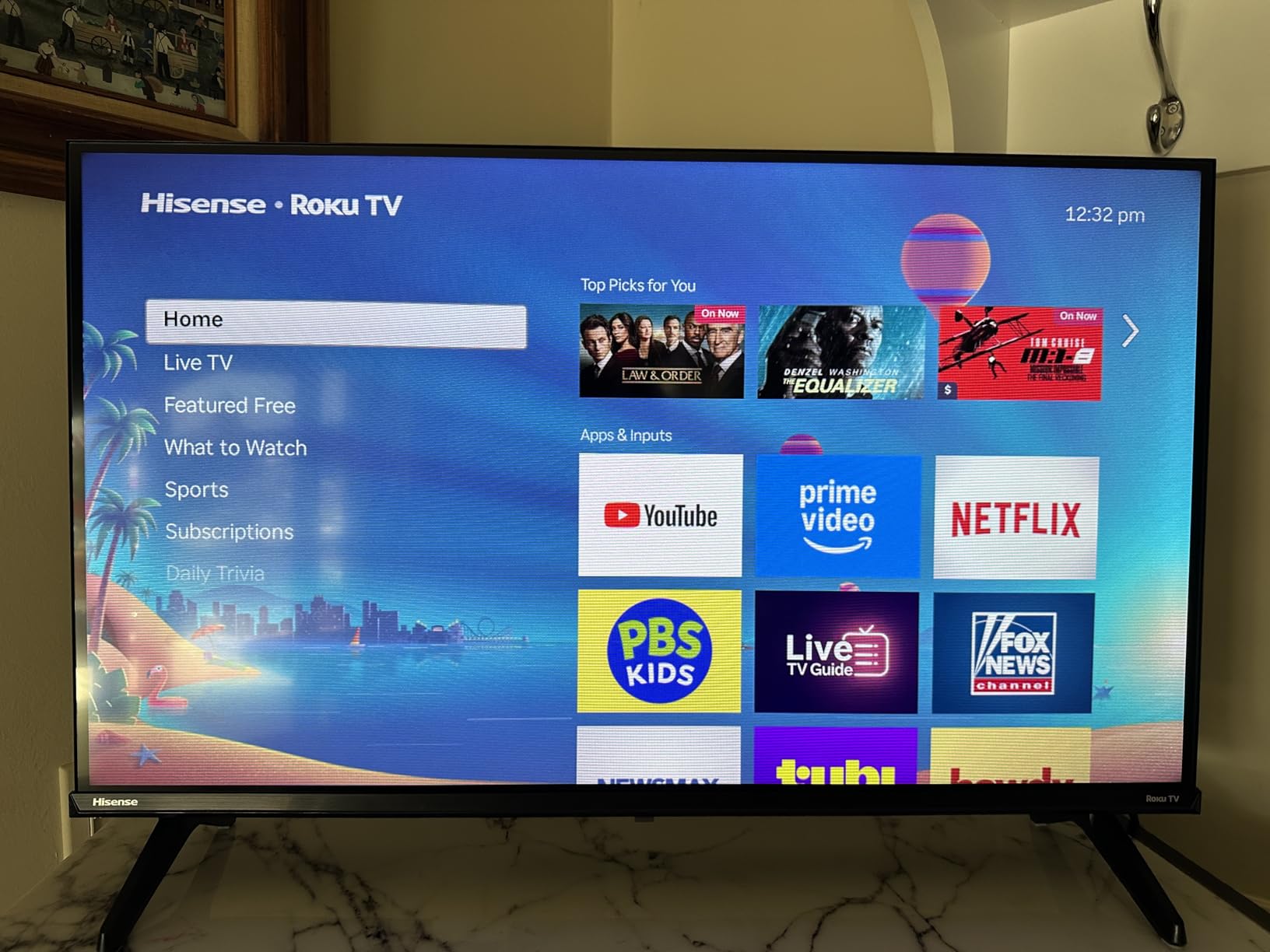 Hisense 40-Inch Class QD4SR Series Hi-QLED FHD Smart Roku TV (40QD4SR, 2026 Model) – Hi-QLED Color, Dolby Audio, Compatible with Alexa, Full Array LED, Slim Bezel Design customer photo 1